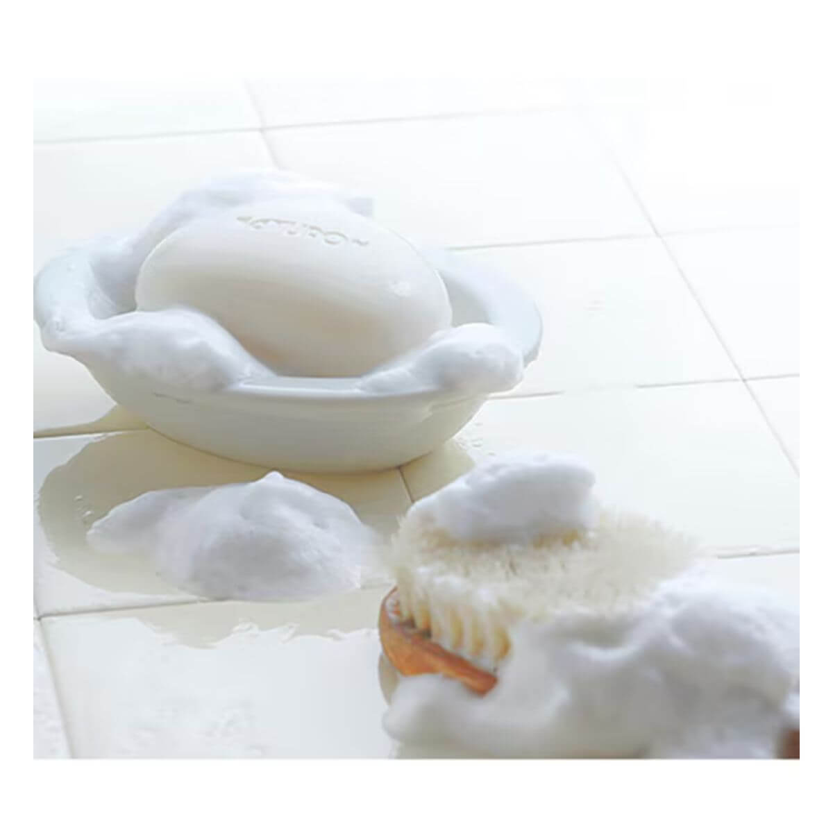 PAX NATURON Cream Soap A Contains Jojoba Seed Oil And Sunflower Oil Apple Scent - 100g - Harajuku Culture Japan - Japanease Products Store Beauty and Stationery