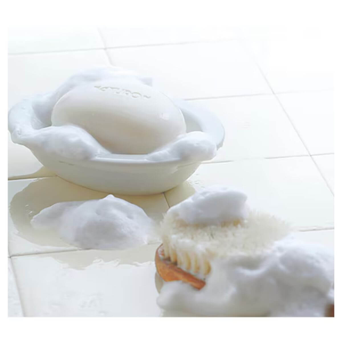 PAX NATURON Cream Soap P Contains Jojoba Seed Oil And Sunflower Oil White Peach Scent - 100g - Harajuku Culture Japan - Japanease Products Store Beauty and Stationery