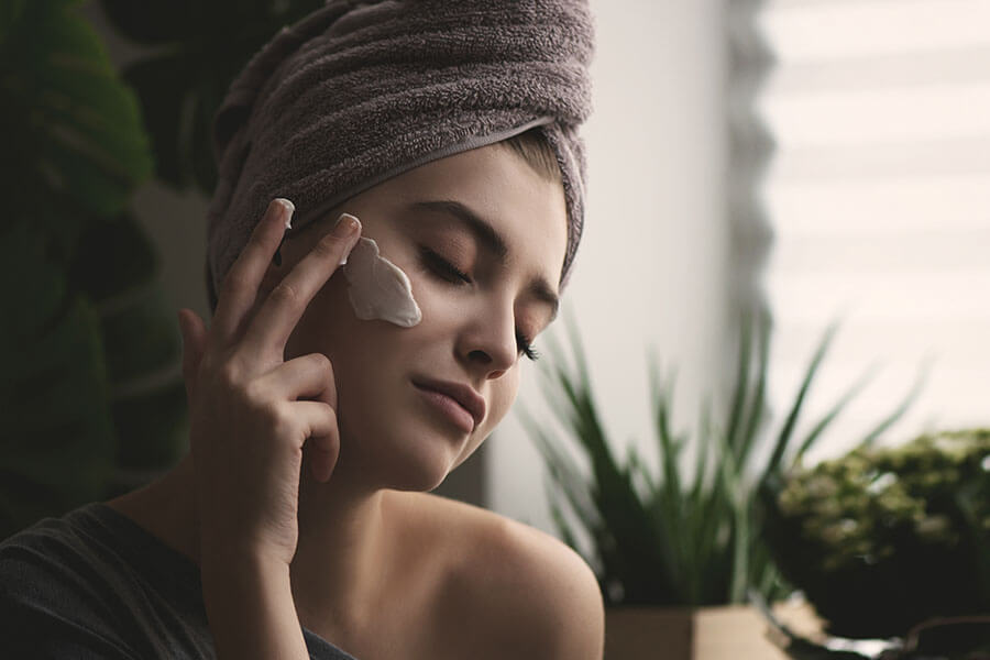 - Face Cream & Gel