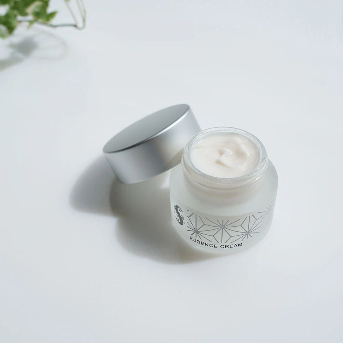 Spa Treatment Essence Cream G - 30g